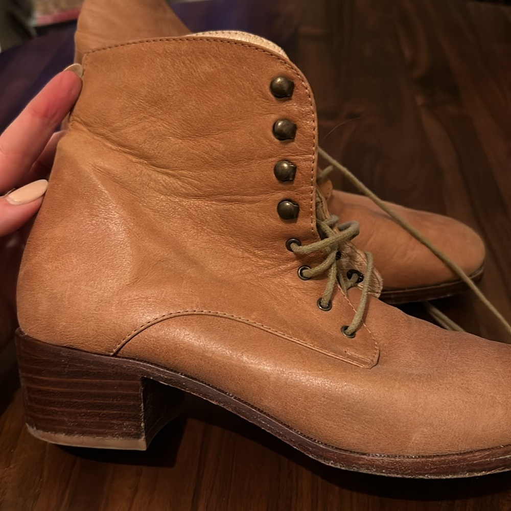 The Dawn Boot - Size 9